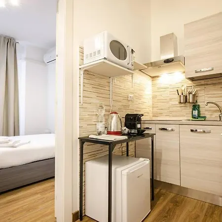 24 Apartament *