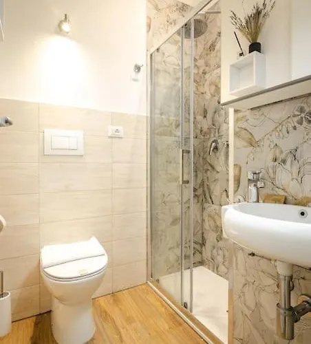 شقة 24 بولونيا